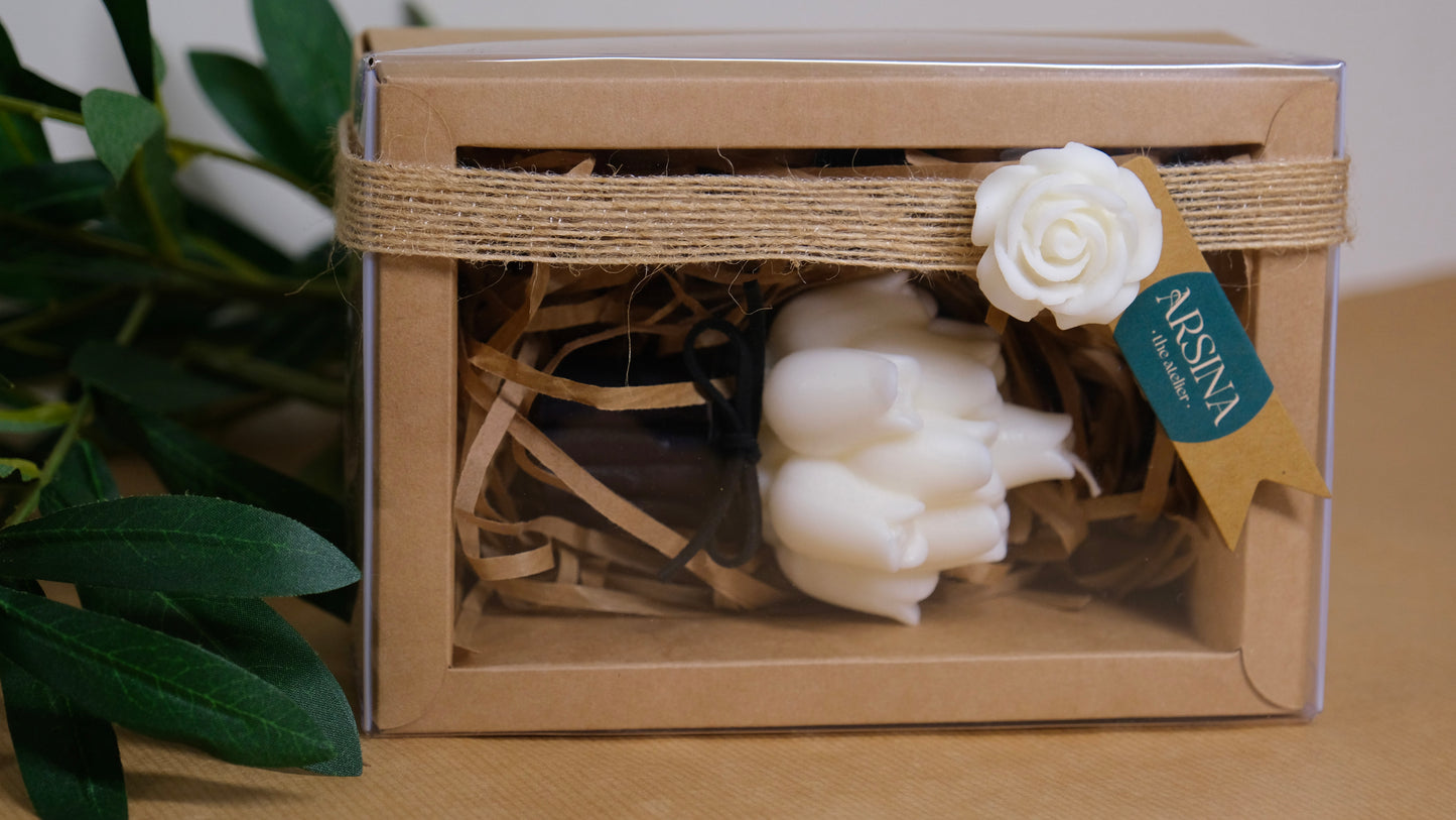 Tulip flower scented candle
